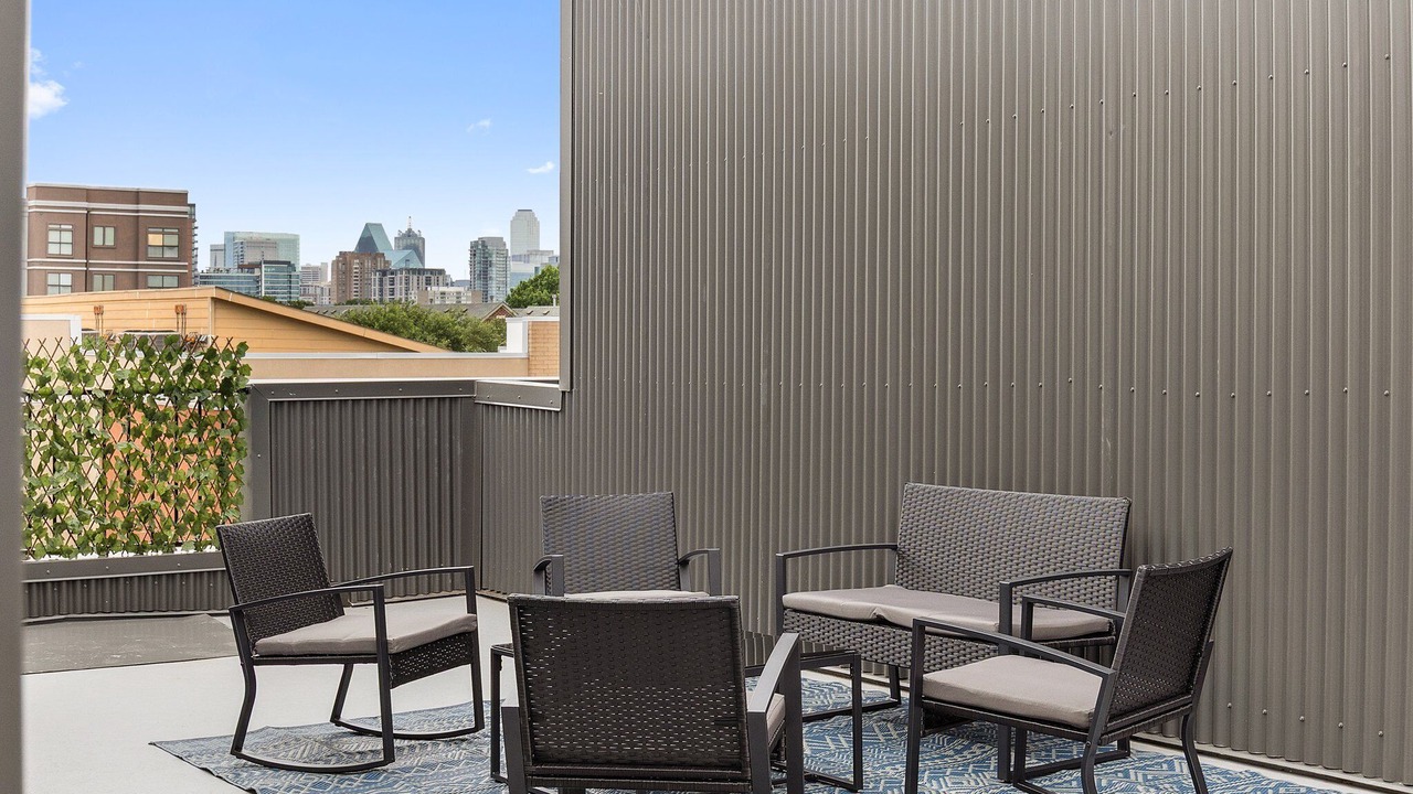 Photo of Patio Balcony in Oak Lawn