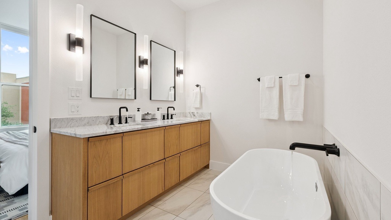 Photo of Bathroom in Oak Lawn