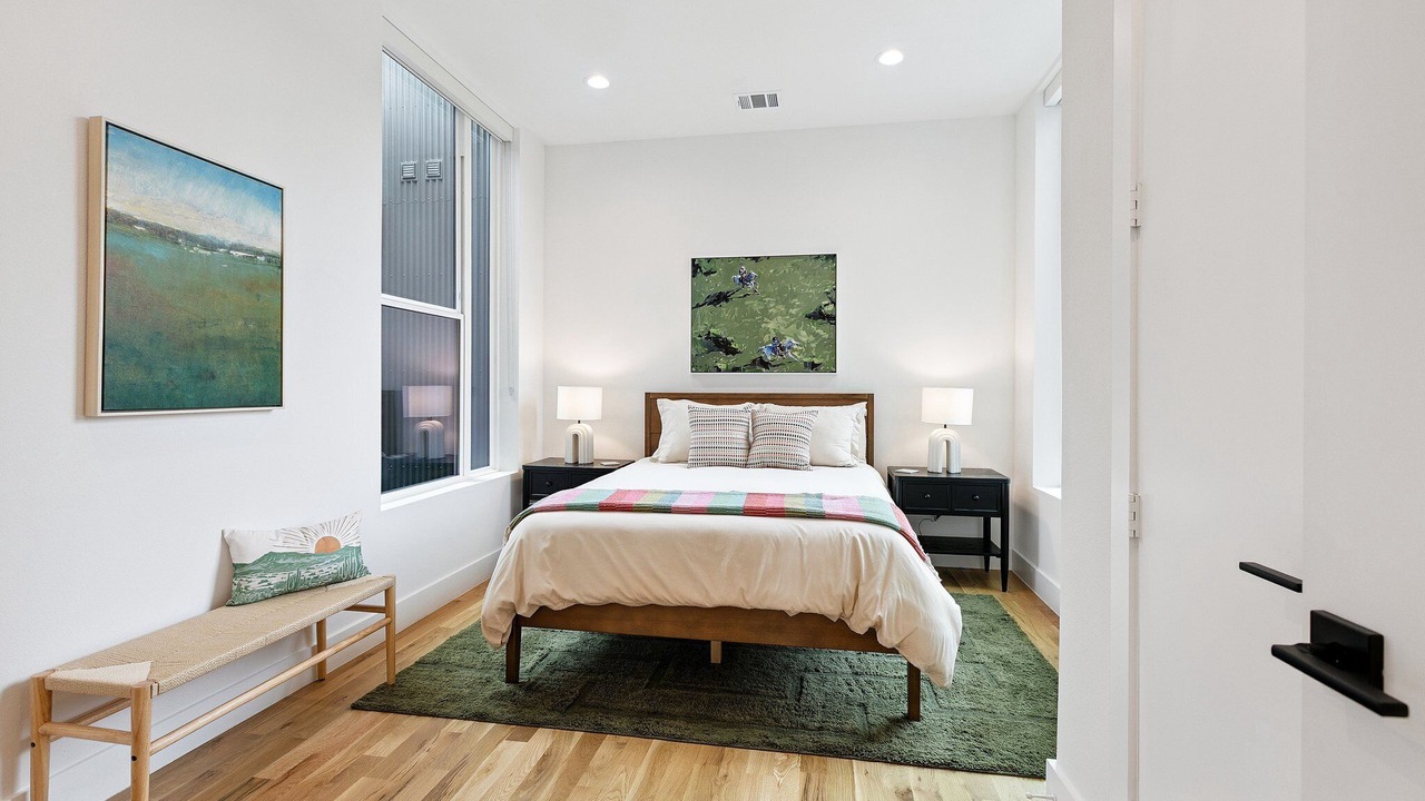 Photo of Bedroom in Oak Lawn