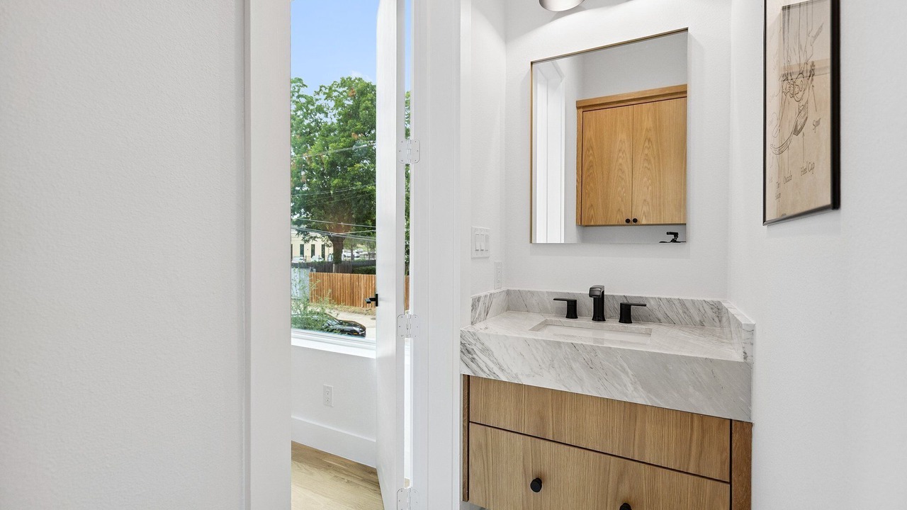 Photo of Bathroom in Oak Lawn