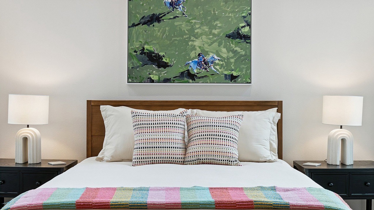 Photo of Bedroom in Oak Lawn