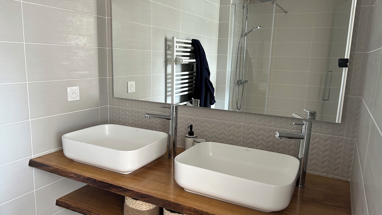 Photo of Bathroom in Saint-Lumine-de-Clisson