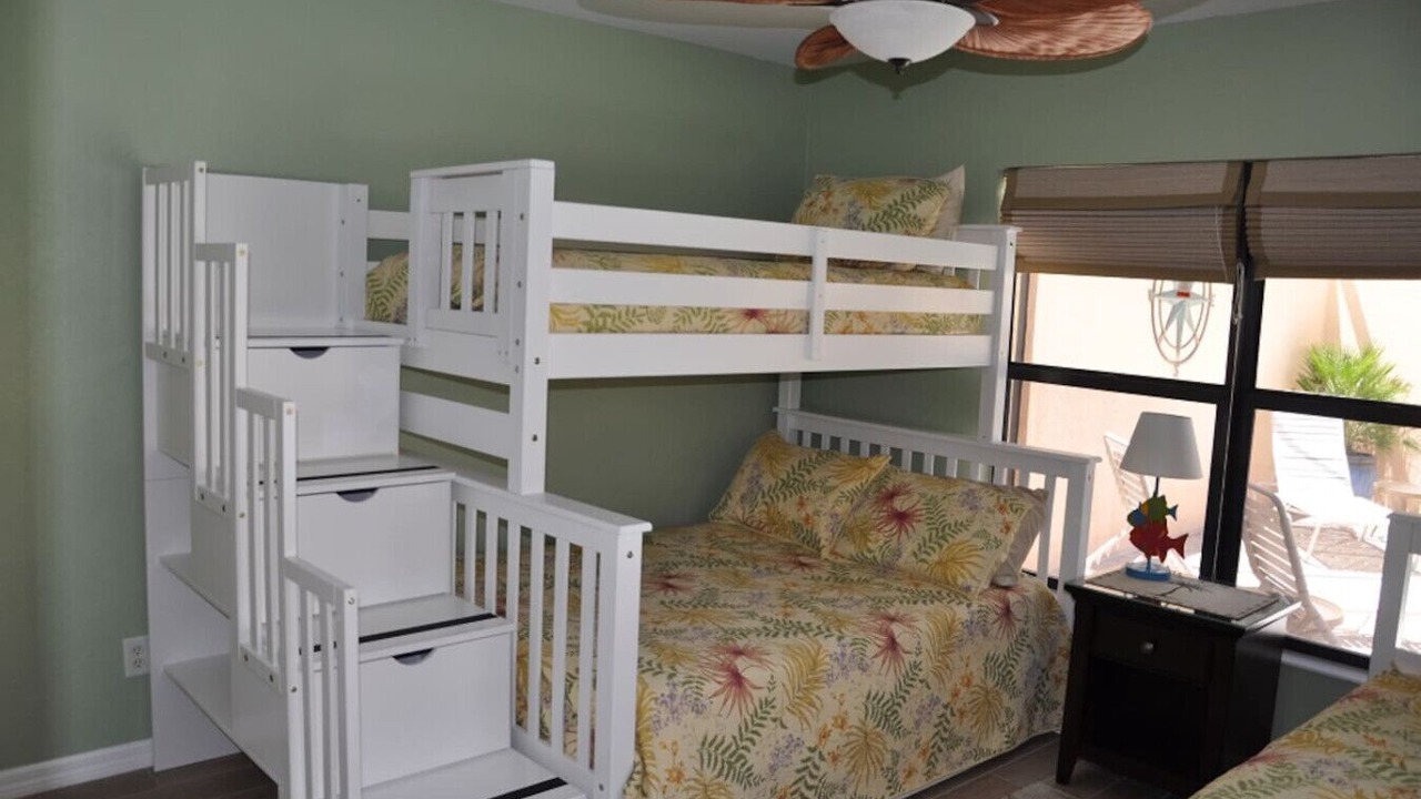 Photo of Bedroom in Central Naples