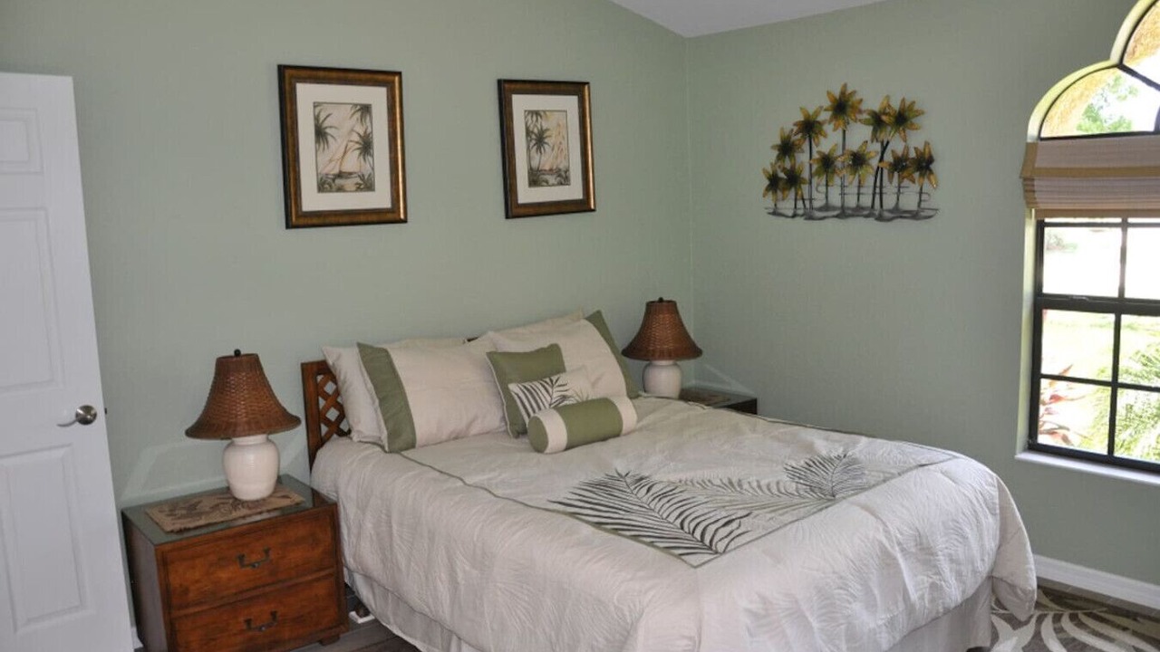 Photo of Bedroom in Central Naples