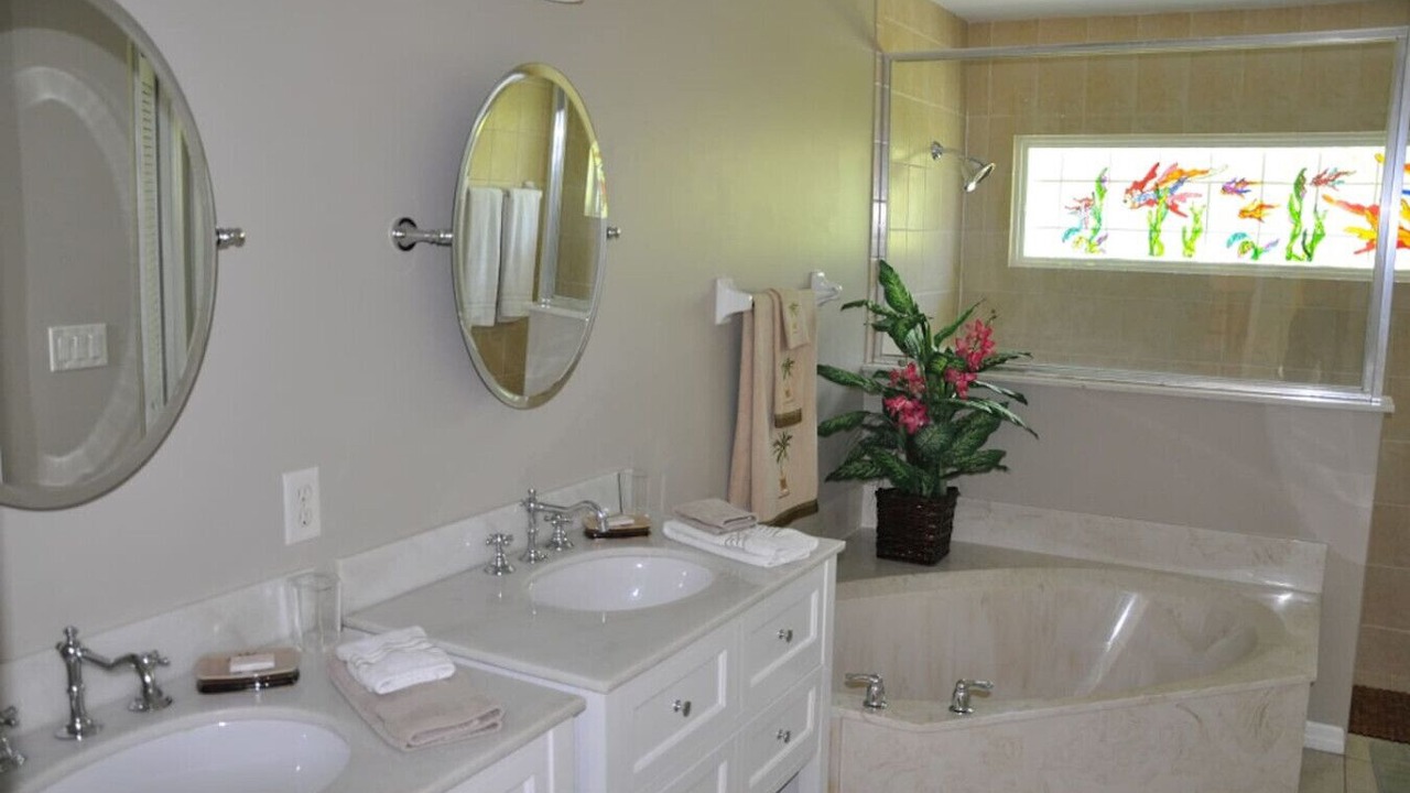 Photo of Bathroom in Central Naples