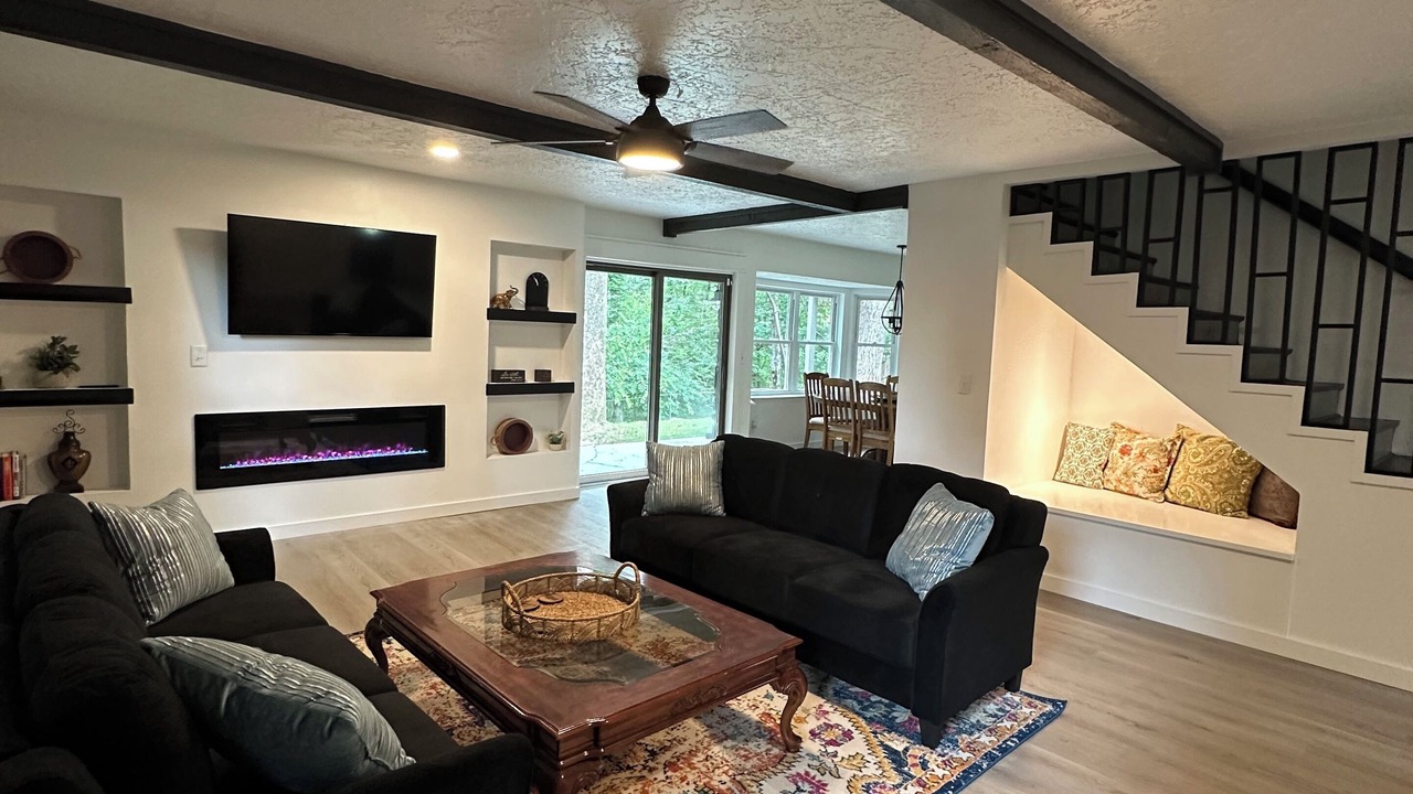 Photo of Livingroom in Broken Arrow