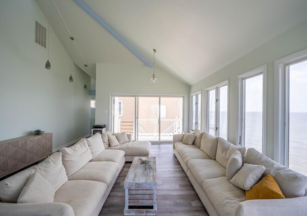 Photo of Livingroom in Green Creek