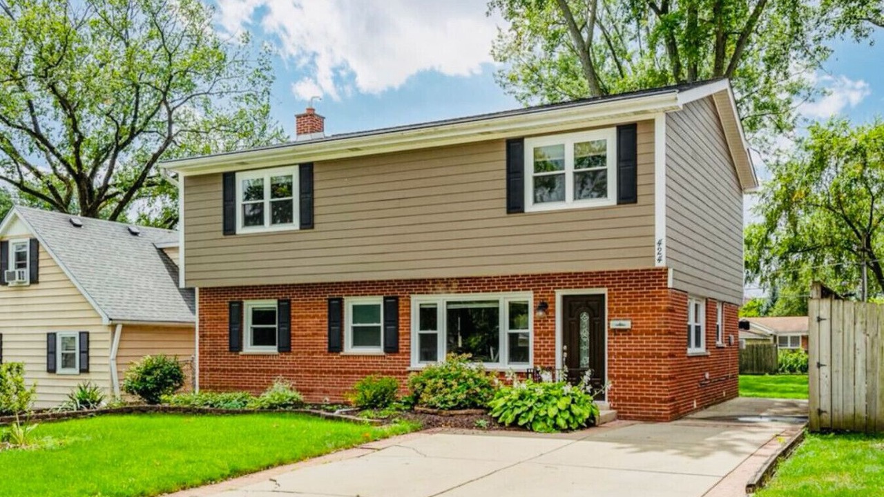 Photo of Outdoor in Elmhurst