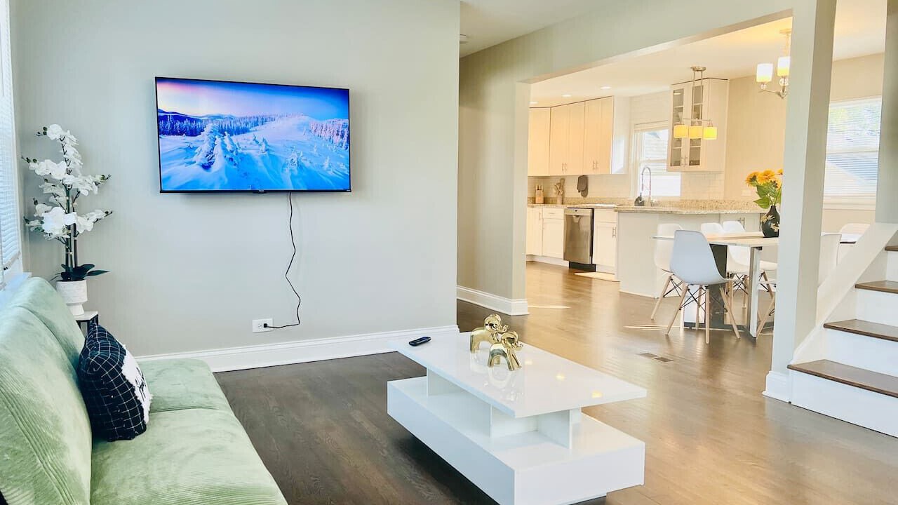 Photo of Livingroom in Elmhurst