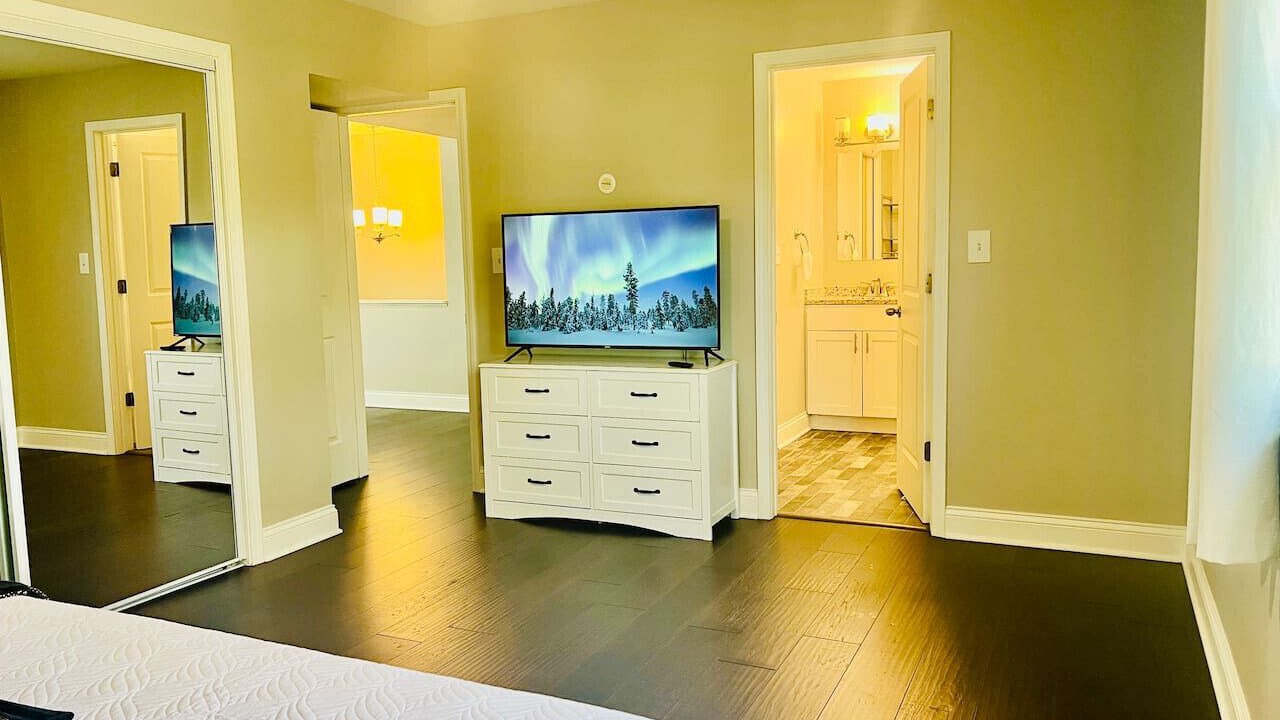 Photo of Bedroom in Elmhurst