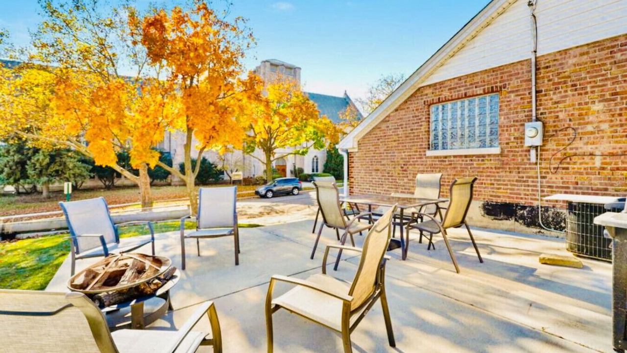 Photo of Outdoor in Oak Park