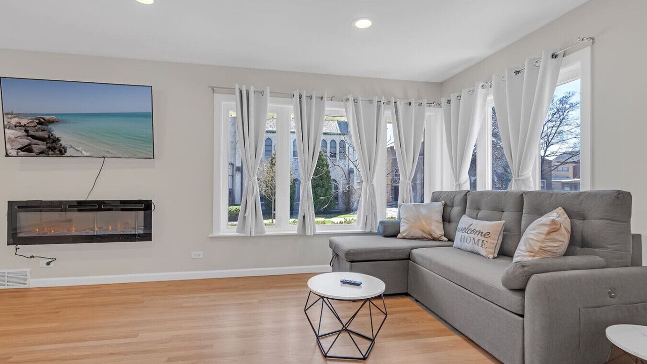 Photo of Livingroom in Oak Park