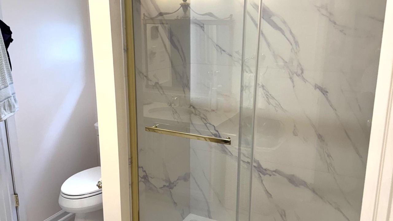 Photo of Bathroom in Colonial Beach