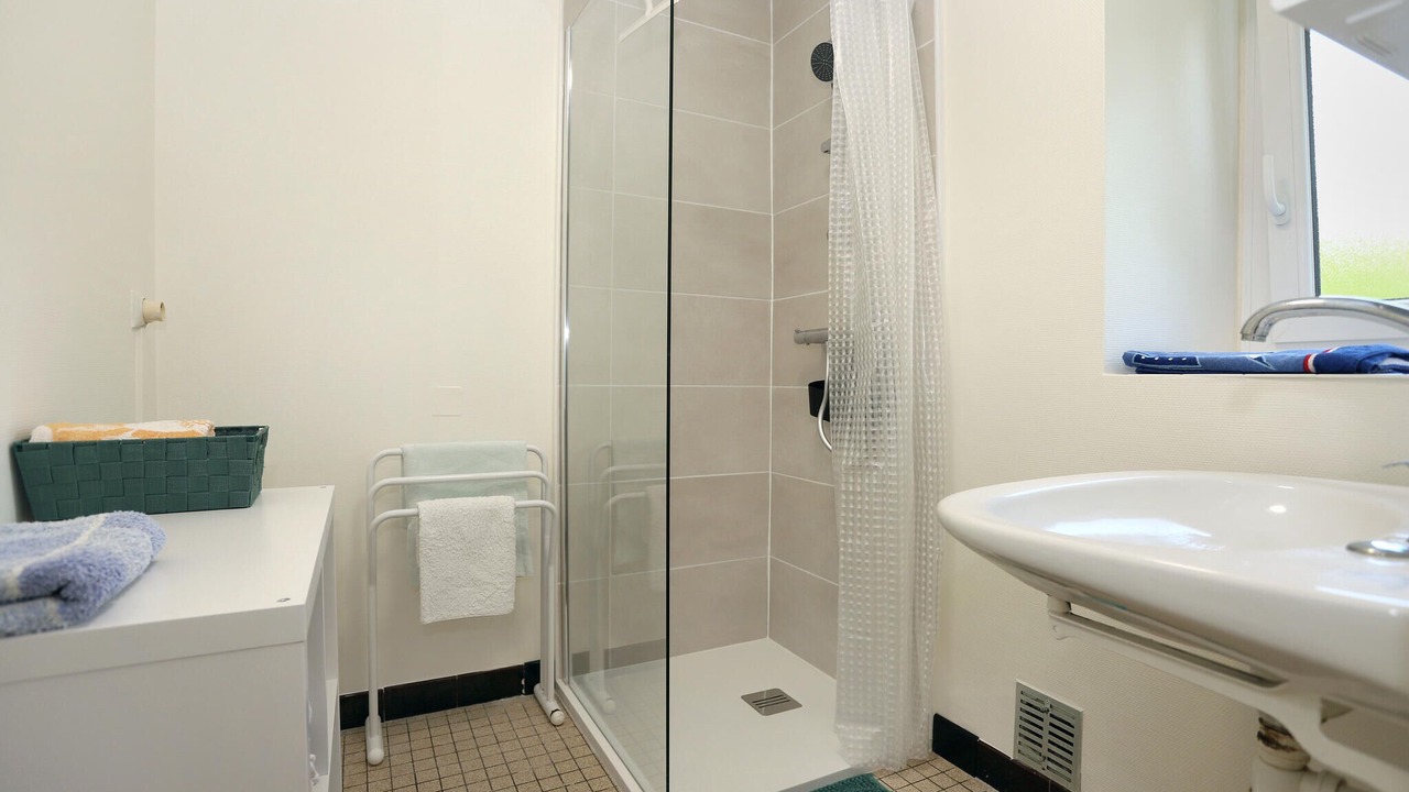Photo of Bathroom in Andouille-Neuville