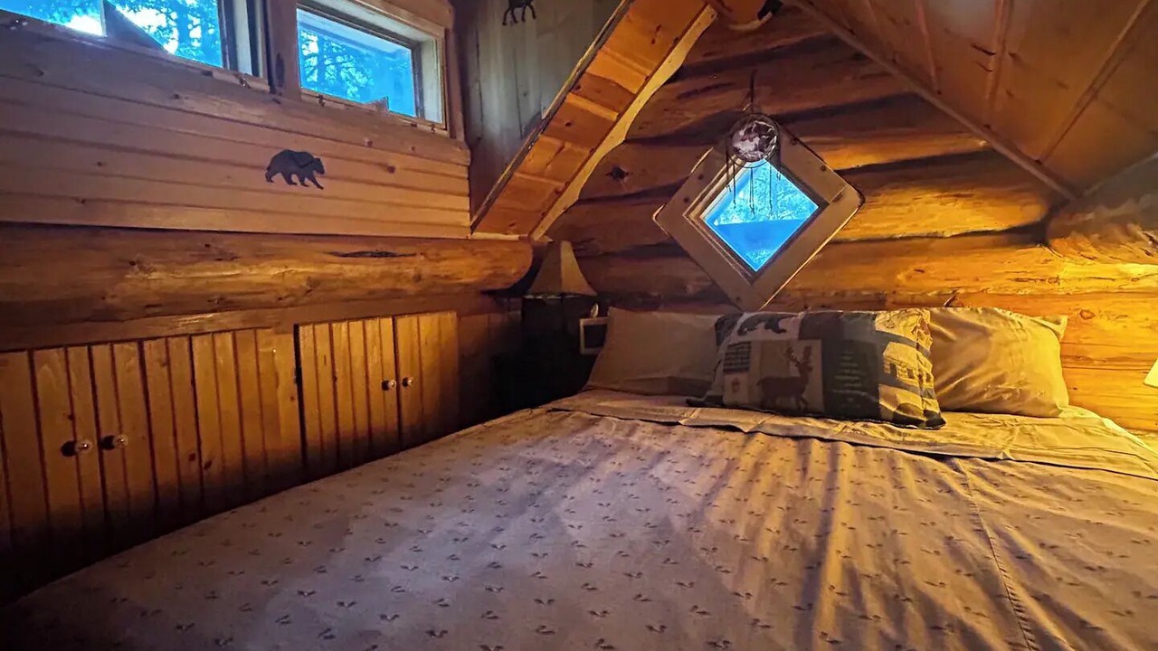 Photo of Bedroom in Cooke City-Silver Gate