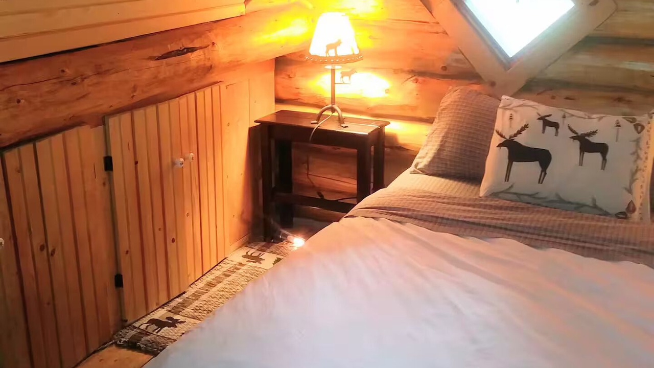 Photo of Bedroom in Cooke City-Silver Gate