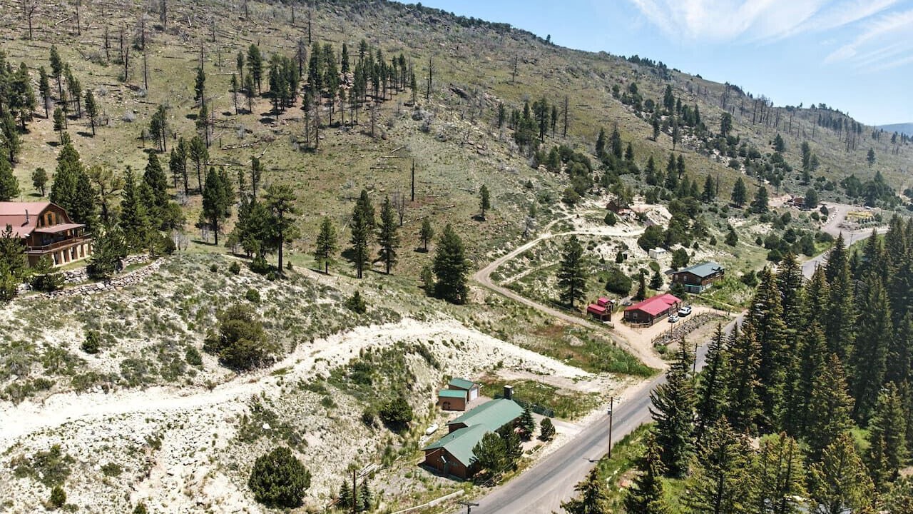 Photo of Outdoor in Mammoth Creek