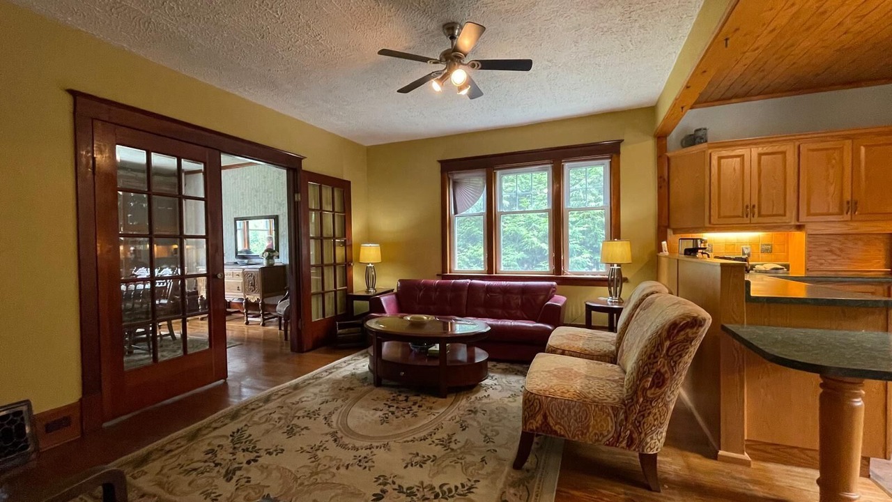 Photo of Livingroom in Hope Bay