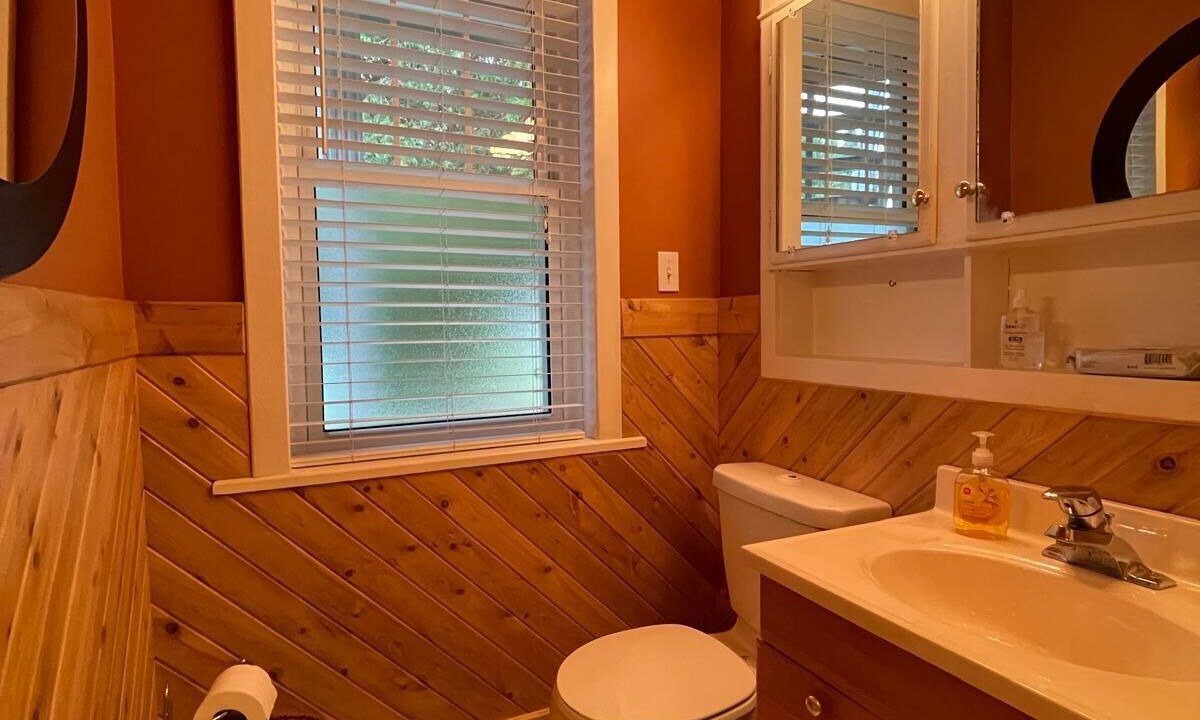 Photo of Bathroom in Hope Bay
