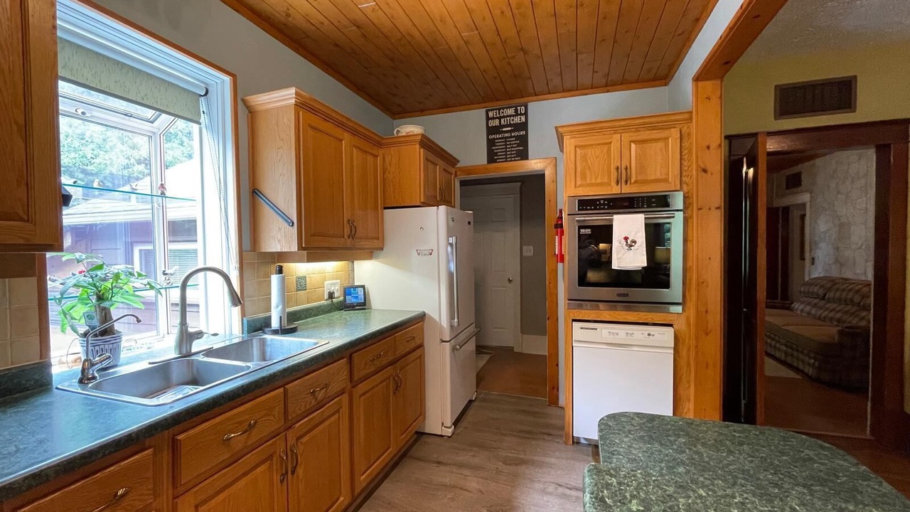 Photo of Kitchen in Hope Bay