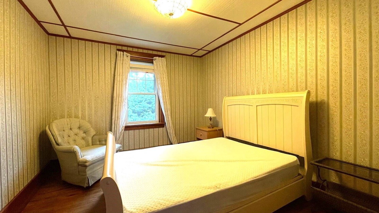 Photo of Bedroom in Hope Bay