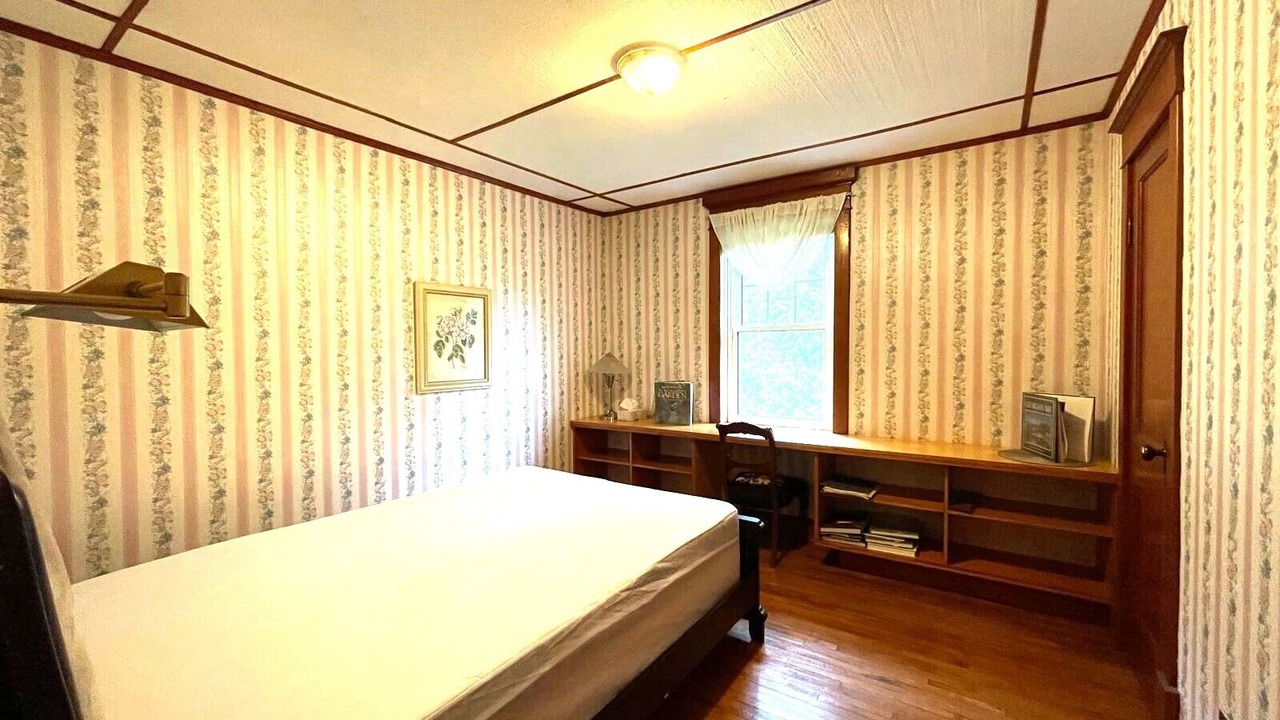 Photo of Bedroom in Hope Bay