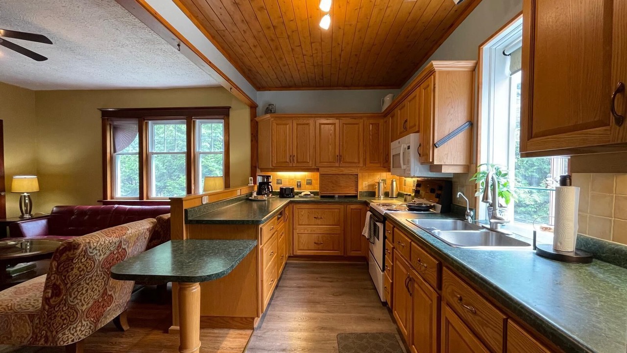 Photo of Kitchen in Hope Bay