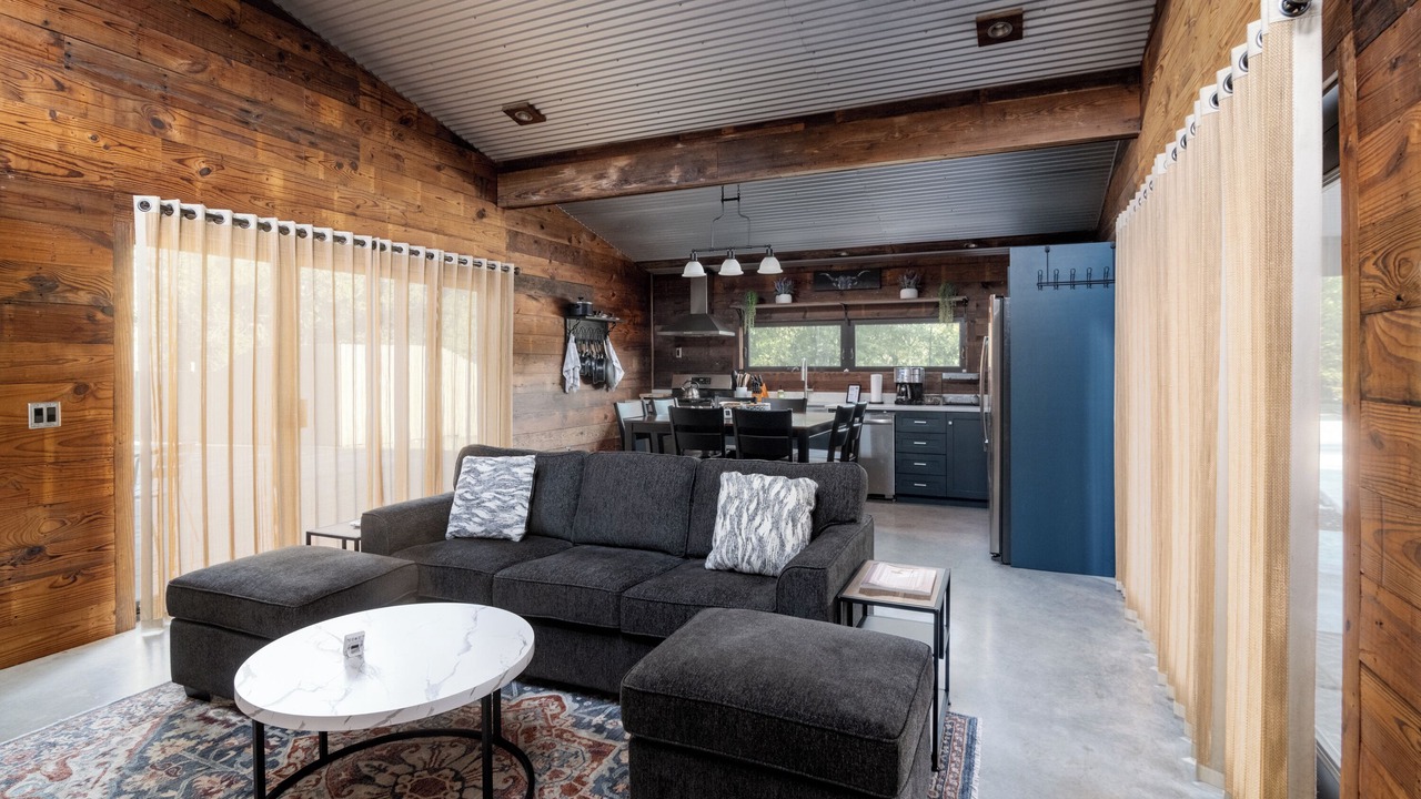 Photo of Livingroom in Shady Hollow