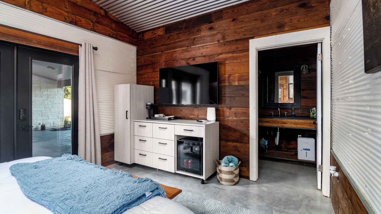 Photo of Bedroom in Shady Hollow