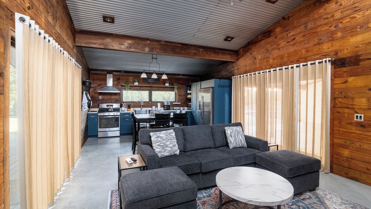 Photo of Livingroom in Shady Hollow