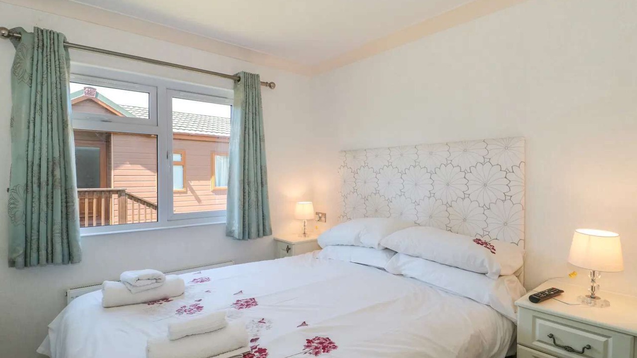 Photo of Others in Puxton