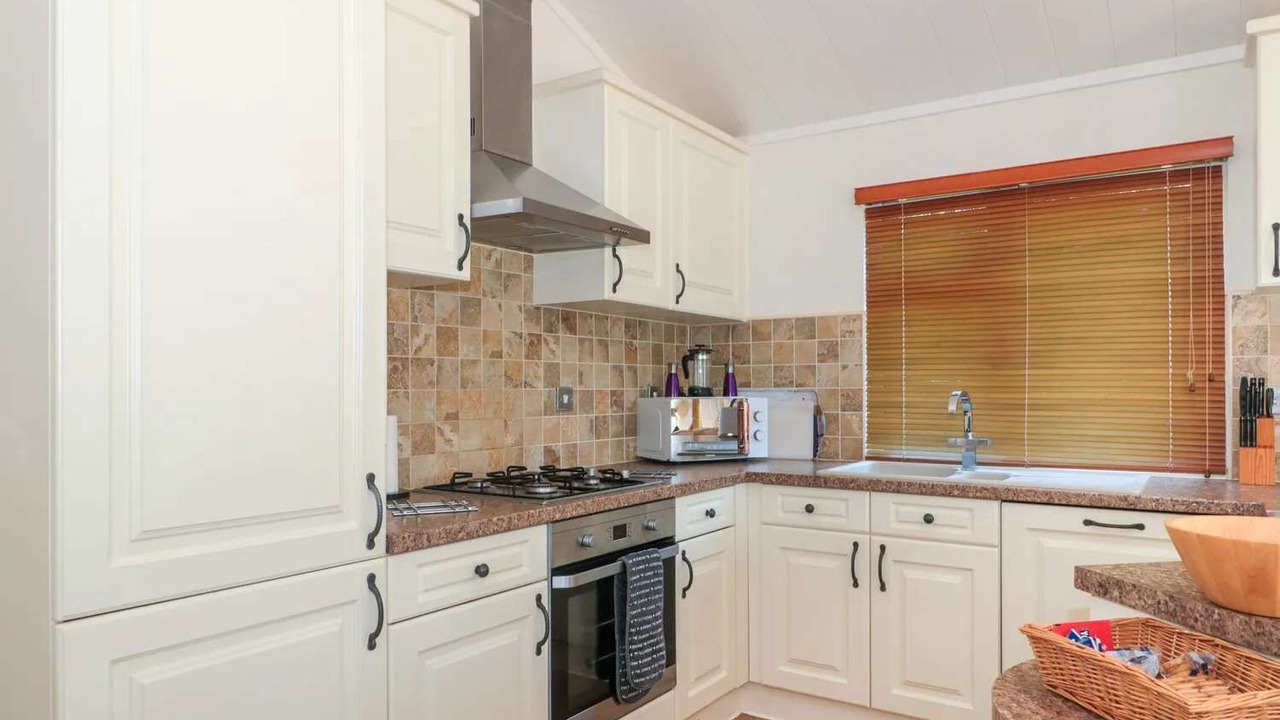 Photo of Others in Puxton