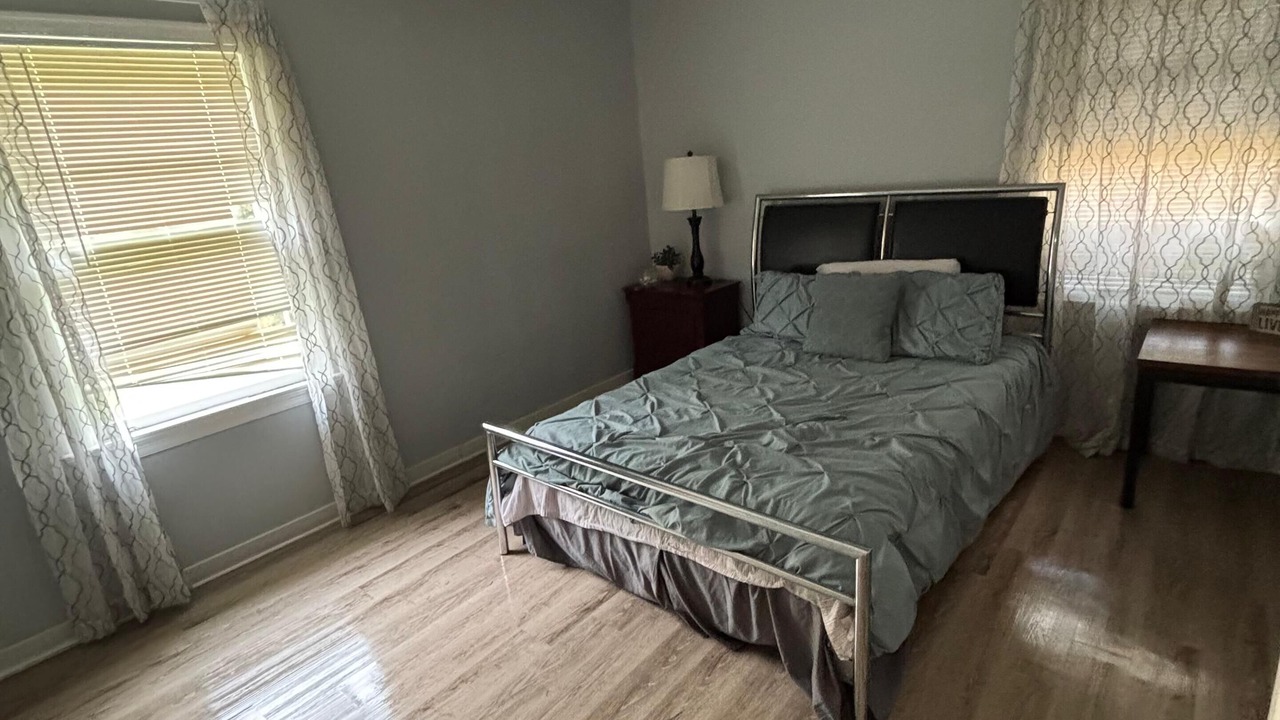 Photo of Bedroom in Hattiesburg