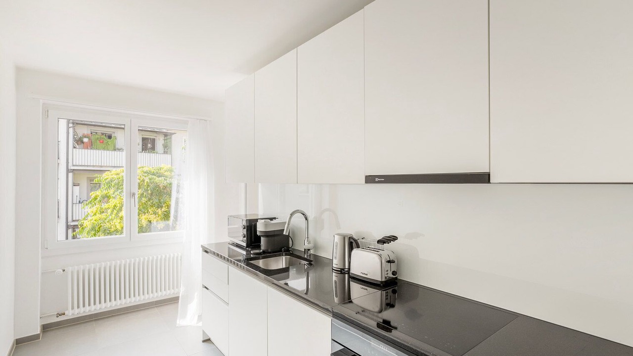 Photo of Kitchen in Iselin