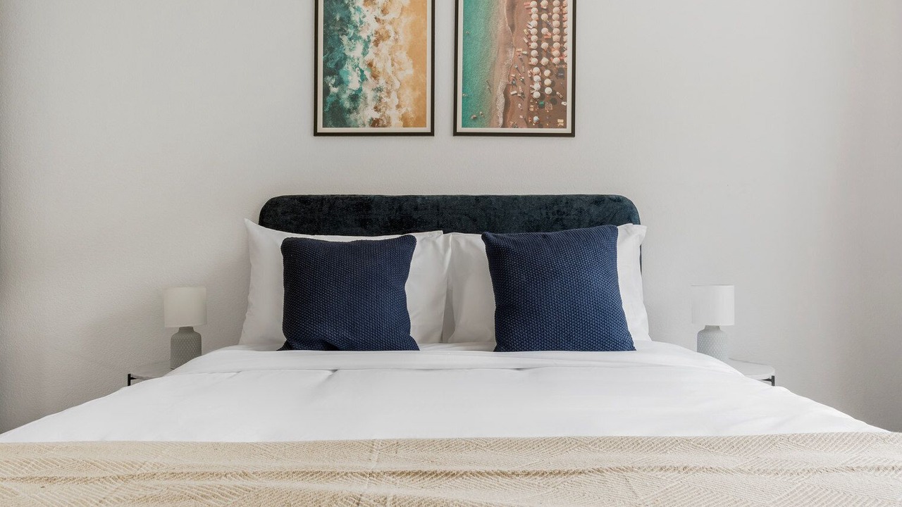 Photo of Bedroom in Iselin