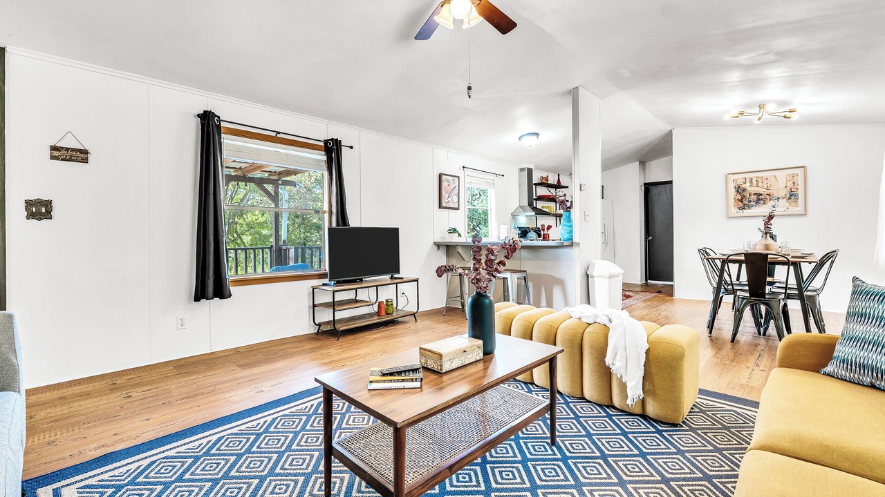 Photo of Livingroom in Chandler