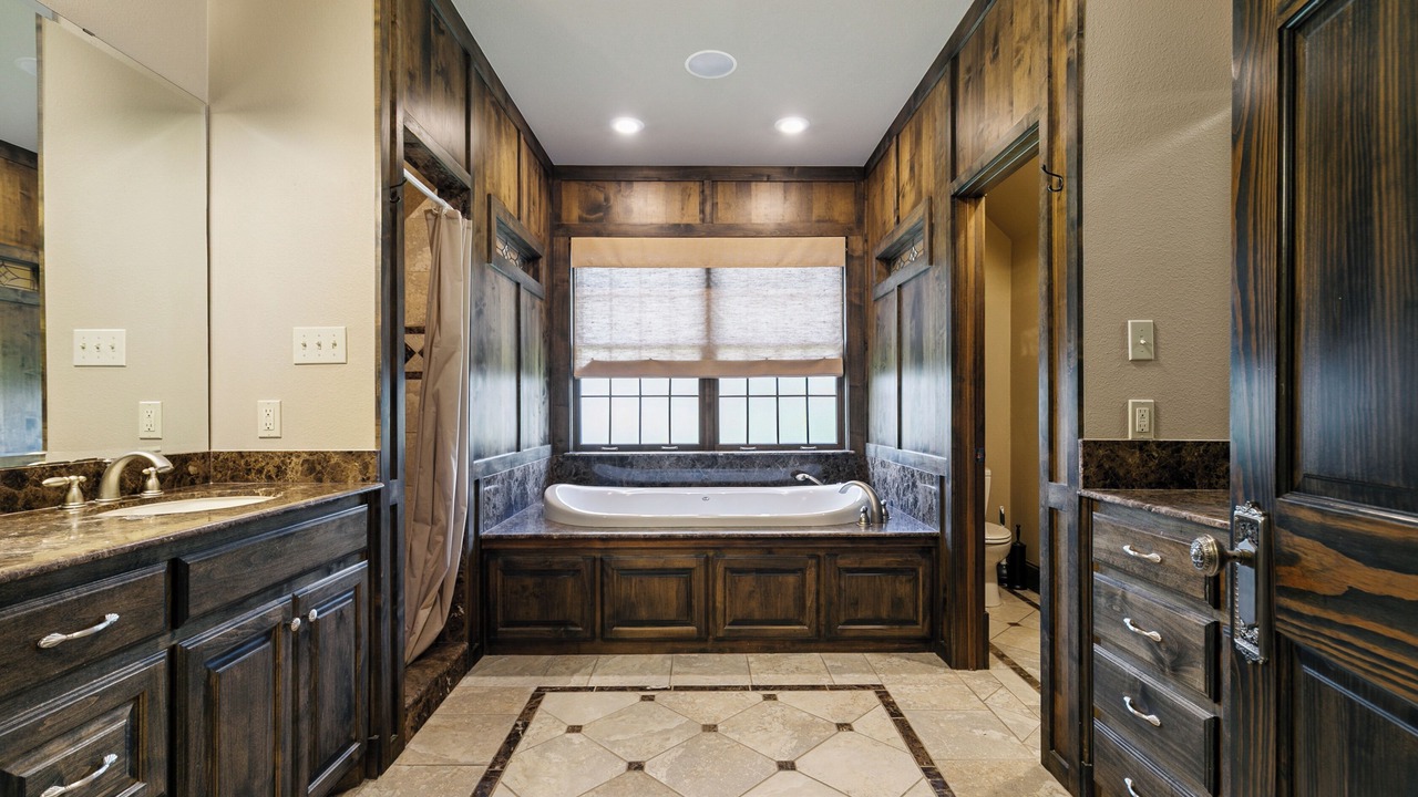 Photo of Bathroom in Denison