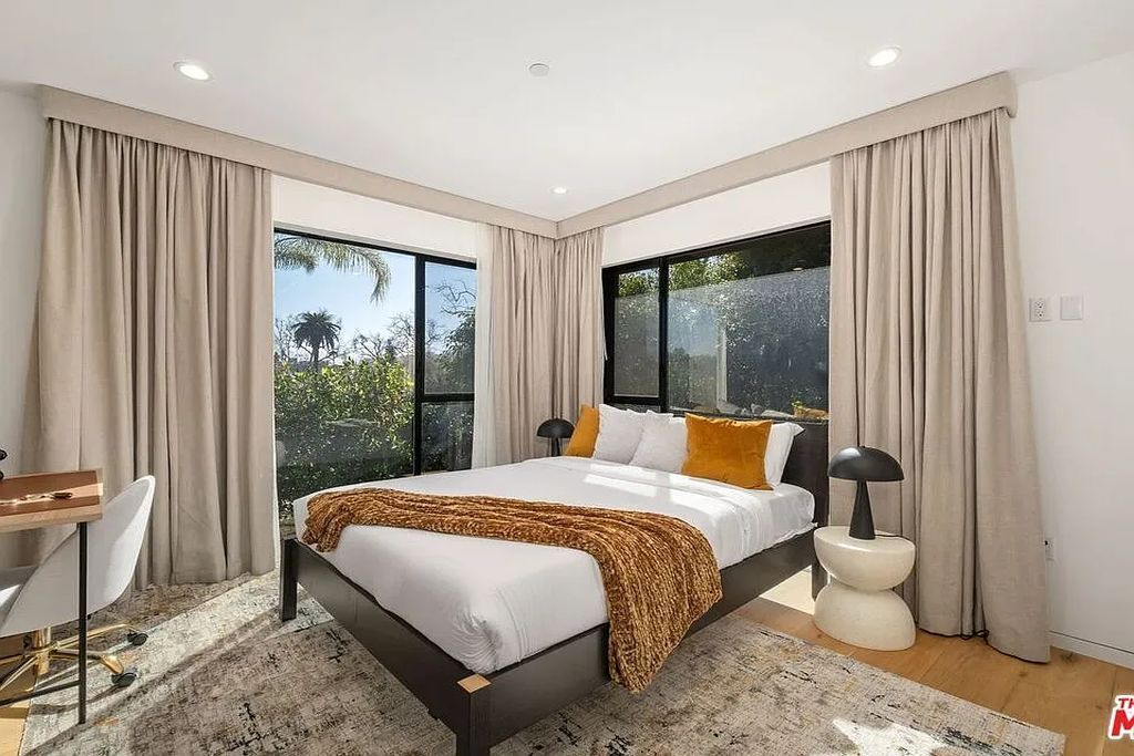 Photo of Bedroom in Beverly Grove