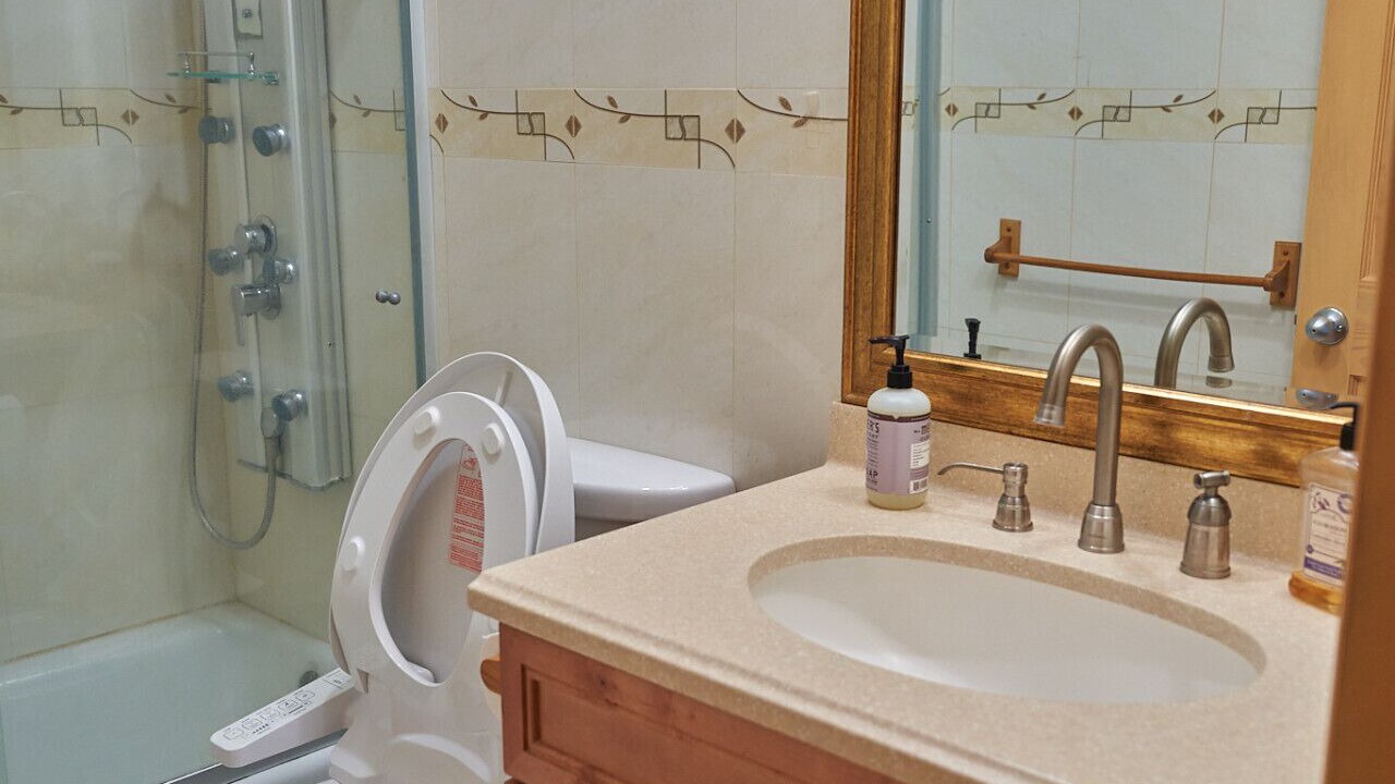 Photo of Bathroom in Cuddebackville