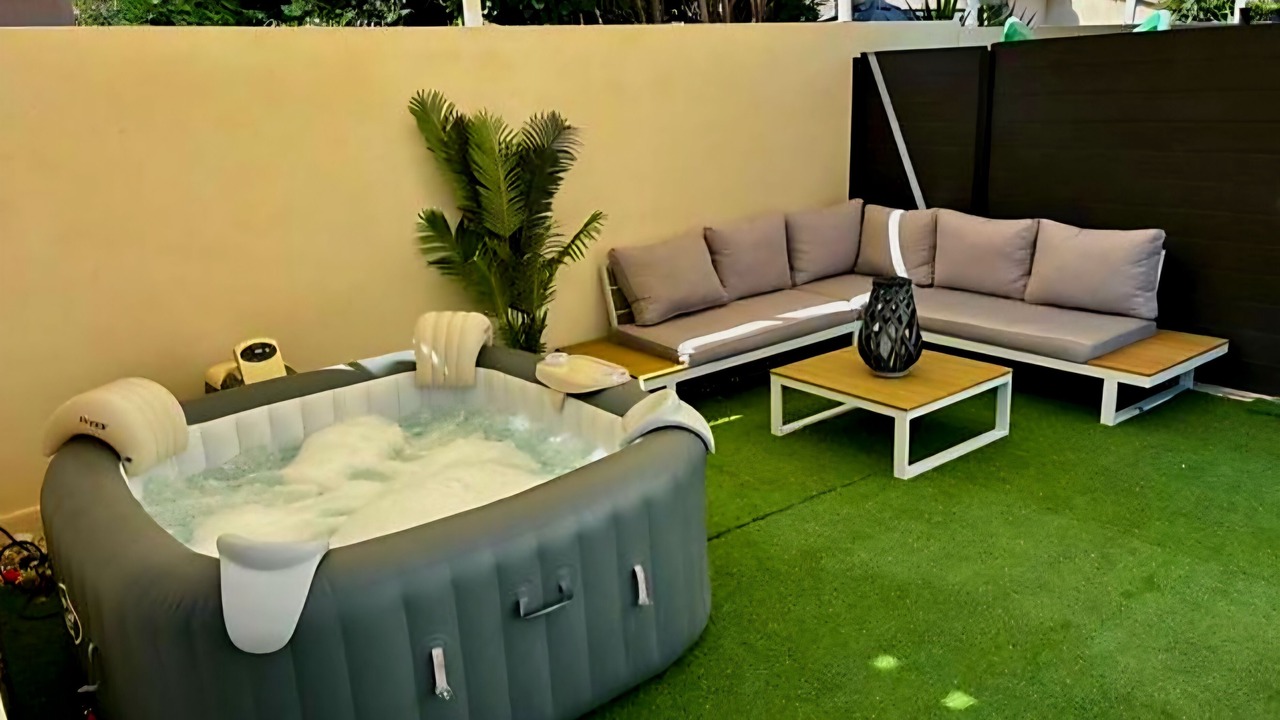 Photo of Outdoor in Lunel