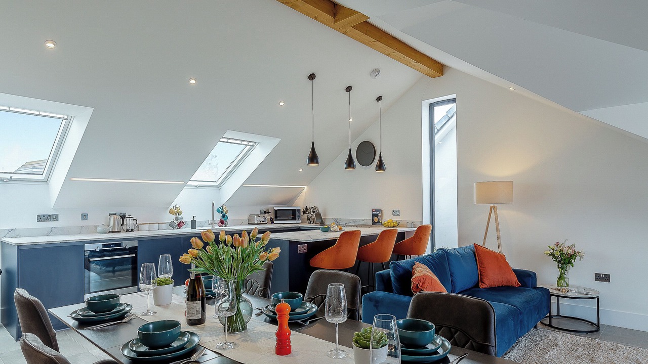 Photo of Others in The Lizard