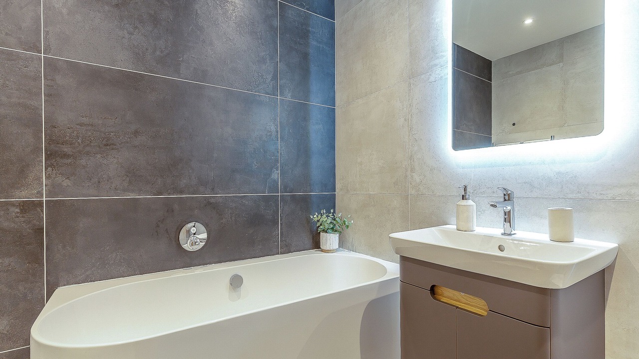 Photo of Bathroom in The Lizard