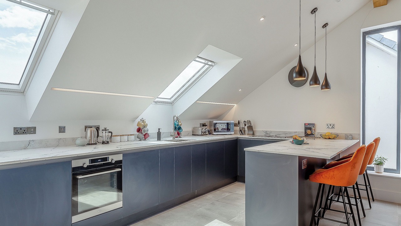 Photo of Others in The Lizard