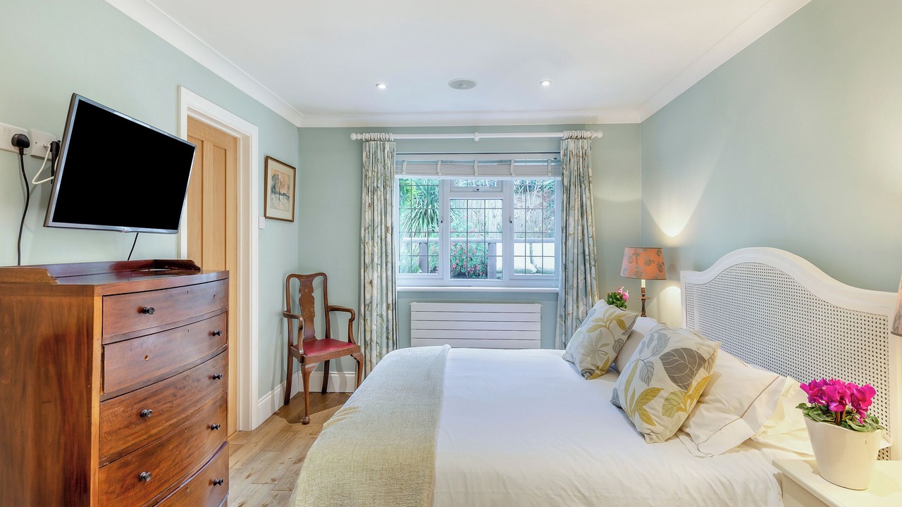 Photo of Others in Wooburn Moor