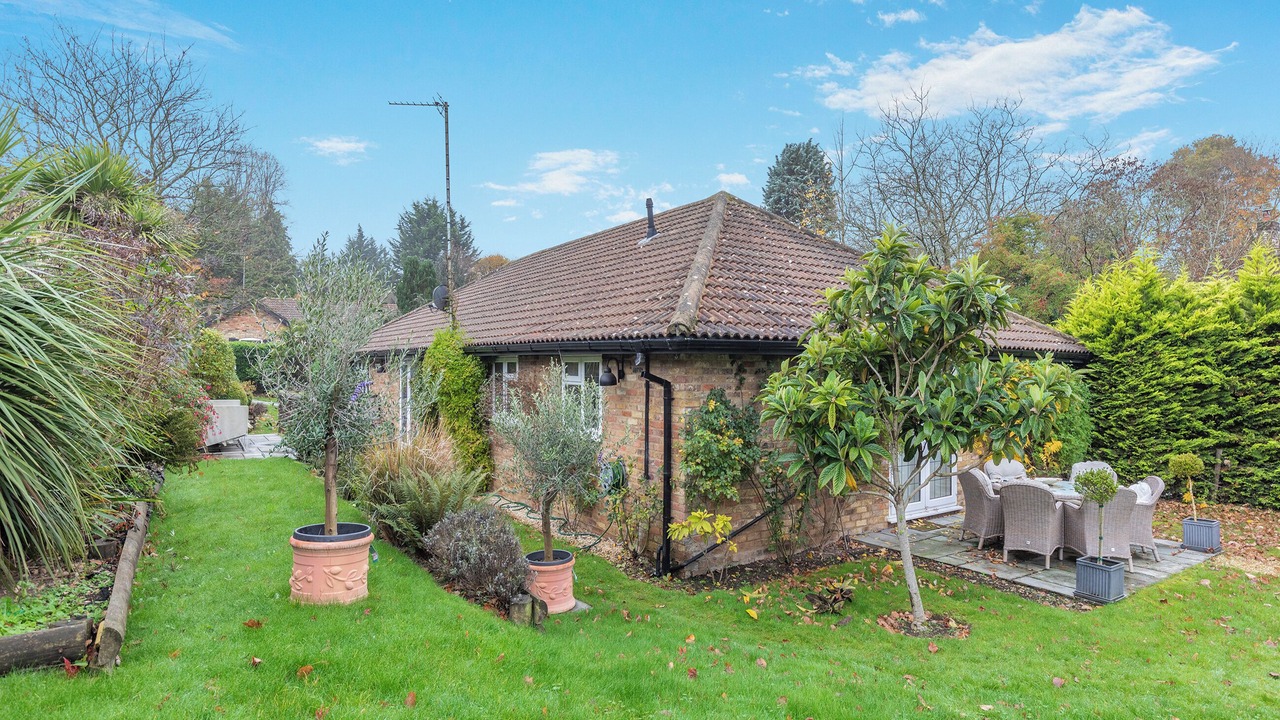 Photo of Outdoor in Wooburn Moor