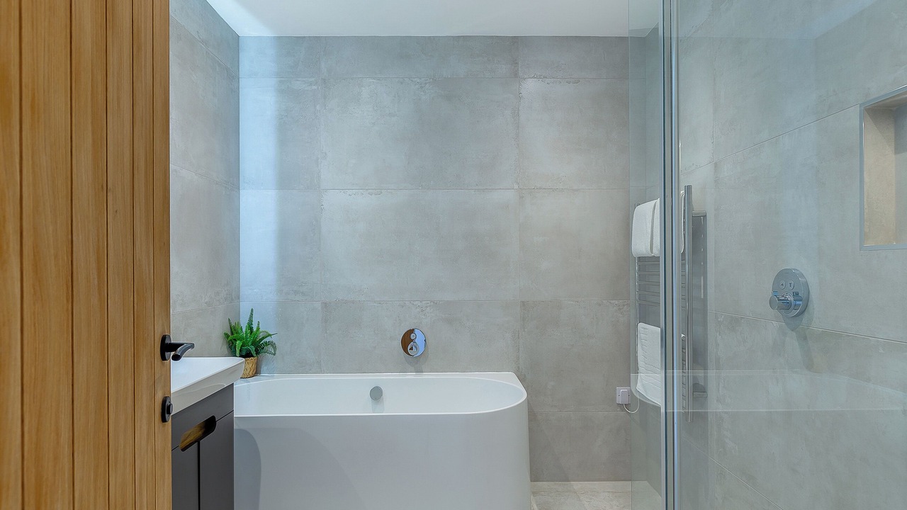 Photo of Bathroom in The Lizard