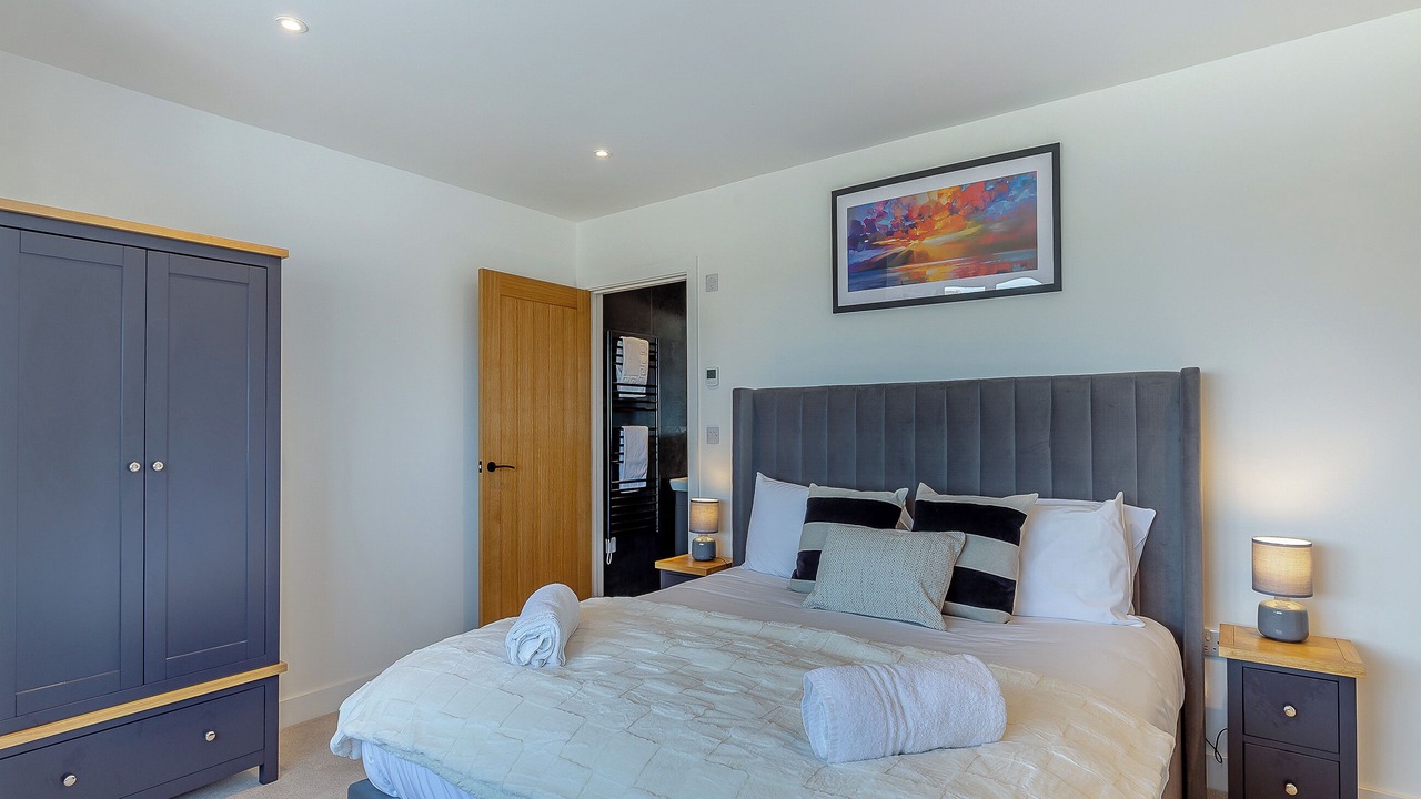 Photo of Others in The Lizard