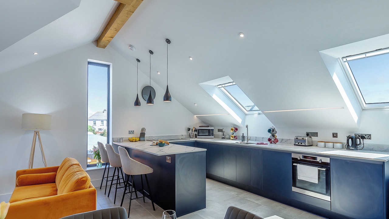 Photo of Others in The Lizard