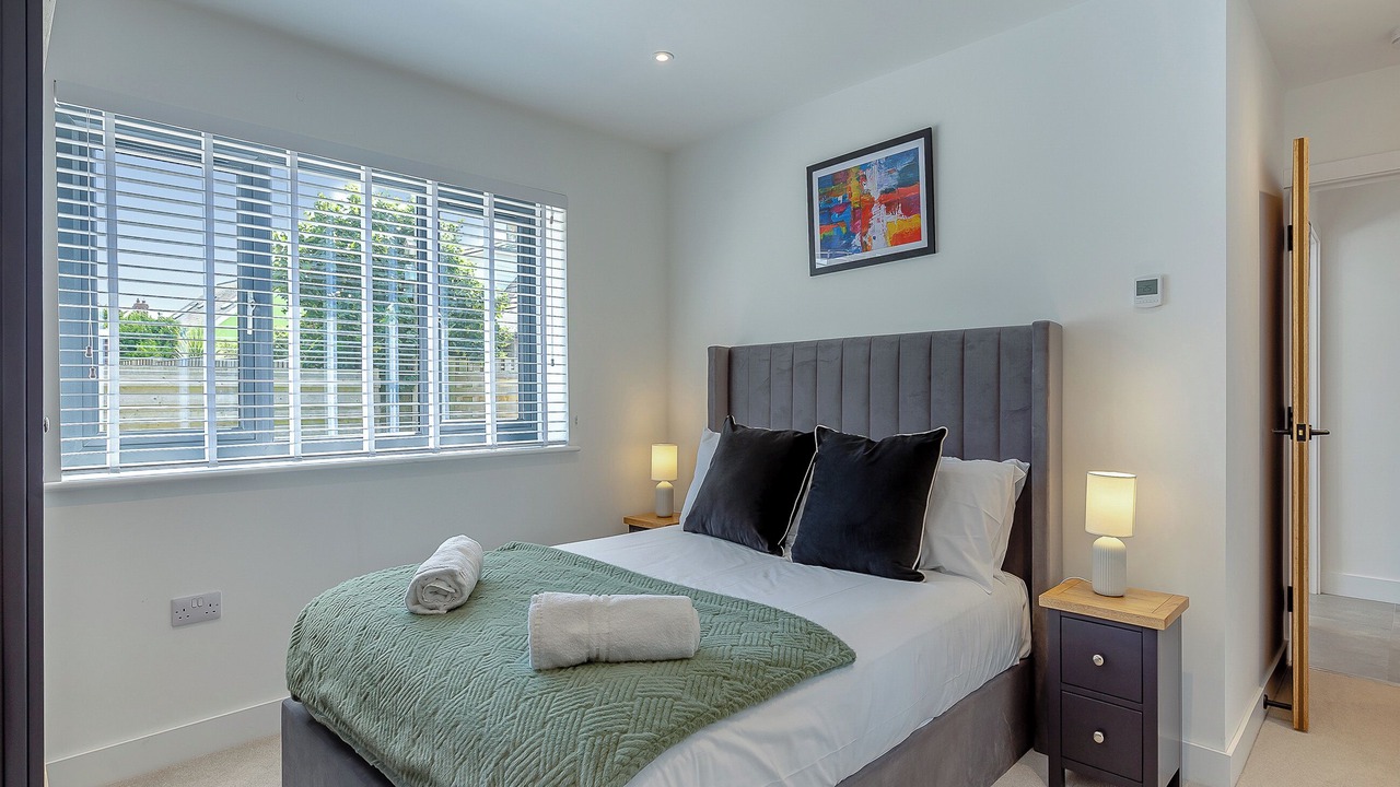 Photo of Others in The Lizard