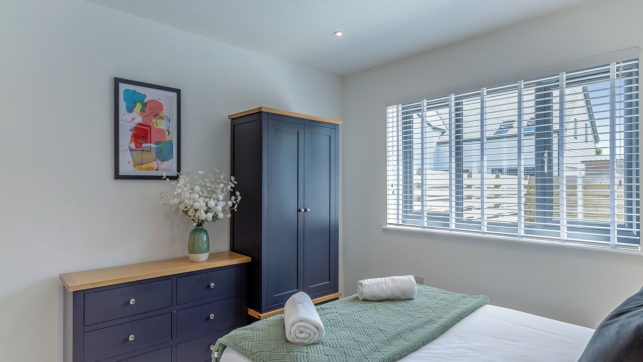 Photo of Others in The Lizard